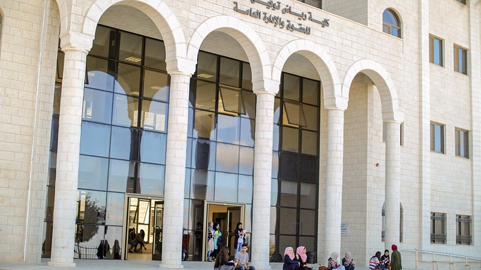 جامعة بيرزيت تحصل على اعتماد لبرنامجي الماجستير في القانون العام والخاص جامعة بيرزيت